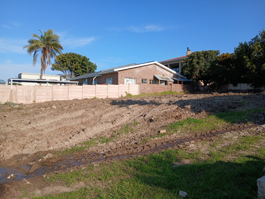 0 Bedroom Property for Sale in Wavecrest Eastern Cape